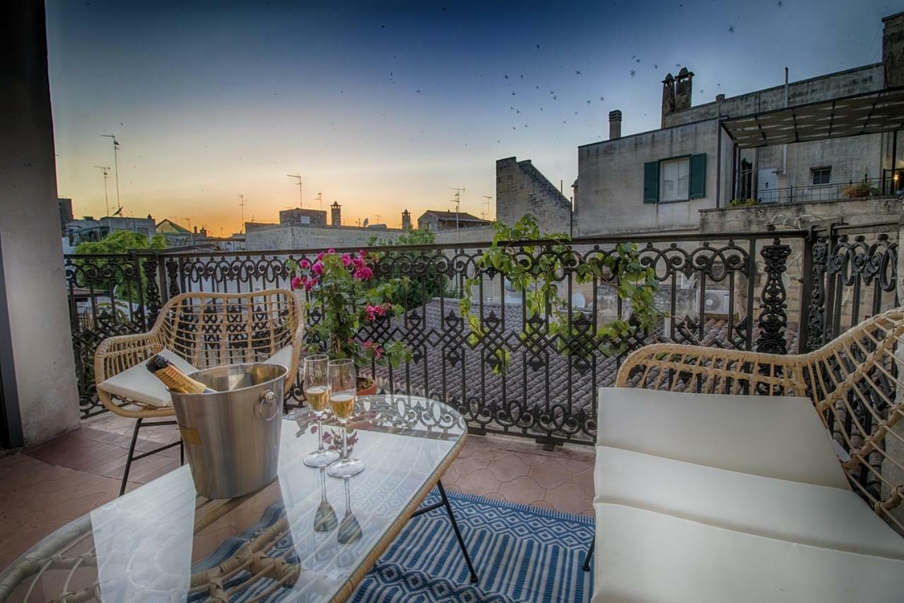 Palazzo Forleo Luxury Apartment - Treb Collection Lecce Exteriör bild